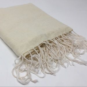 Soft cream and white Old Navy scarf
